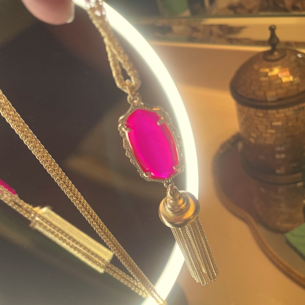 Kendra Scott Everly in Pink Agate - Picture 9 of 9